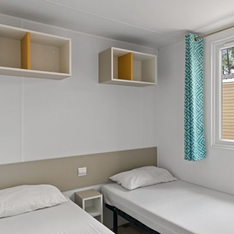 Stacaravan 6 personen - Ultimate | 3 slaapkamers | 6 pers | Verhoogd terras | 2 badkamers | Airconditioning | TV