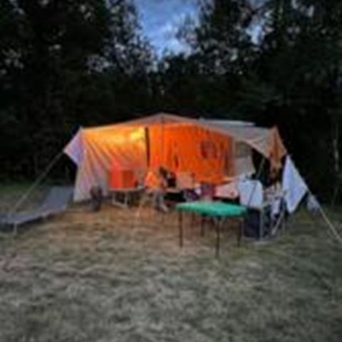 STAANPLAATS - ZUIVER CAMPING