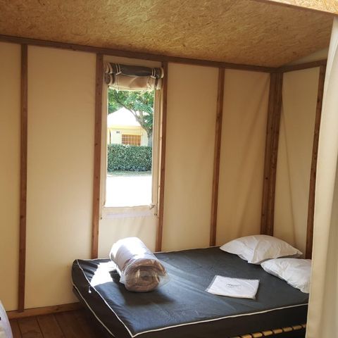 Glampingtent 4 personen - Bungalow Maori Confort 17m² 2 kamers - (zonder sanitair - zonder water) 2/4 pers