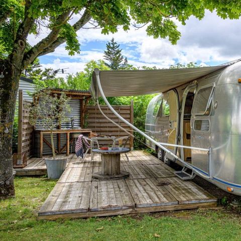 Caravan 2 personen - Amerikaanse Airstream caravan met privé spa op overdekt terras voor 2 personen