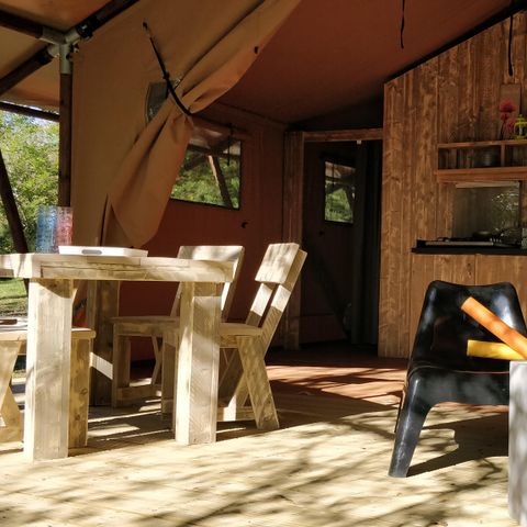 Safaritent 4 personen - Luxe Lodge Safari Tent Zondag rivierzijde 40 m2