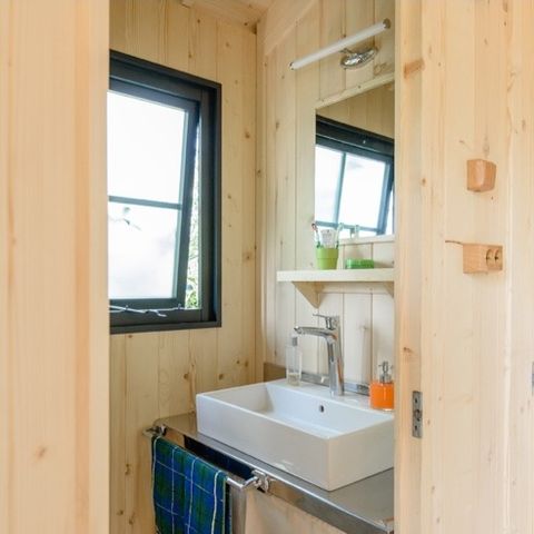 Stacaravan 5 personen - huisje premie Dimanche (2022) rivier, 2 slaapkamers, overdekt terras 5 pers