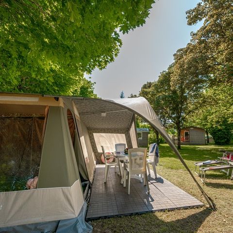 Tent 6 personen - Natuurtent - 2 slaapkamers (geen sanitair)