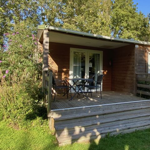 Chalet 4 personen - PREMIUM 36m² (2 kamers) met een overdekt terras van 6m²