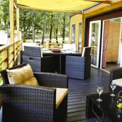 Stacaravan 6 personen - Stacaravan | Ultimate | 3 slaapkamers | 6 pers. | Verhoogd terras | Airconditioning | TV