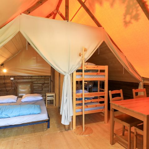 Safaritent 4 personen - Standaard ecolodge tent 20m² - 2 kamers - overdekt terras