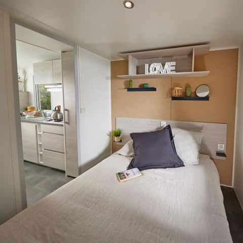 Stacaravan 6 personen - Stacaravan Premium 35m² - 3 slaapkamers - Uitzicht op het kasteel - Overdekt terras - Airconditioning