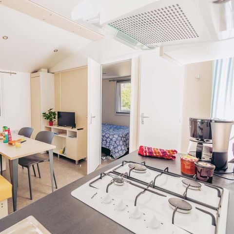 Stacaravan 4 personen - Comfort Stacaravan BAHIA 27m² - 2 kamers + halfoverdekt terras
