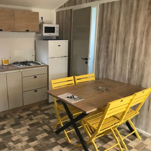 Stacaravan 4 personen - Comfort stacaravan Nirvana 32m² - 2 kamers - 2 badkamers + 15m² halfoverdekt terras