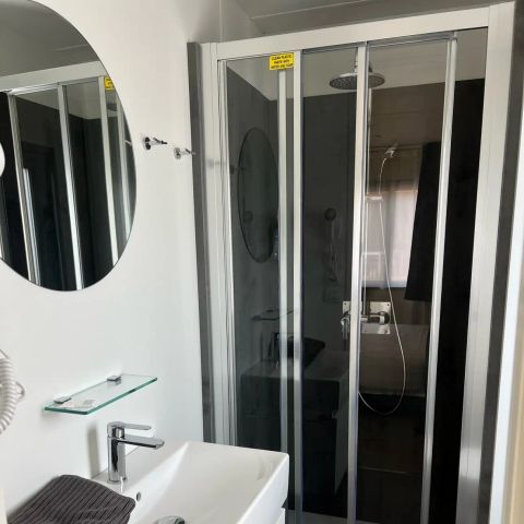 Stacaravan 2 personen - Sunêlia Luxe Crippa 27m² - 1 slaapkamer / 1 badkamer -