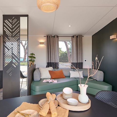 Stacaravan 8 personen - NIEUW// Villa de la Rance Prestige 60m² - 4 kamers - 3 badkamers - Zwembad - Overdekt terras - SPA
