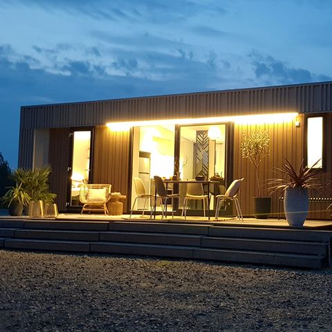 Stacaravan 6 personen - NIEUW// Villa de la Rance Prestige 40m² - 3 kamers - 2 badkamers - Zwembad - Overdekt terras