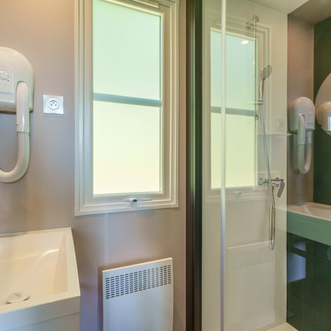 Stacaravan 6 personen - NIEUW// Villa de la Rance Prestige 40m² - 3 kamers - 2 badkamers - SPA - Overdekt terras