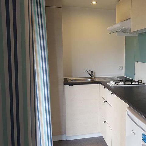 Stacaravan 2 personen - CAHITA 17m² - 1 kamer + overdekt terras