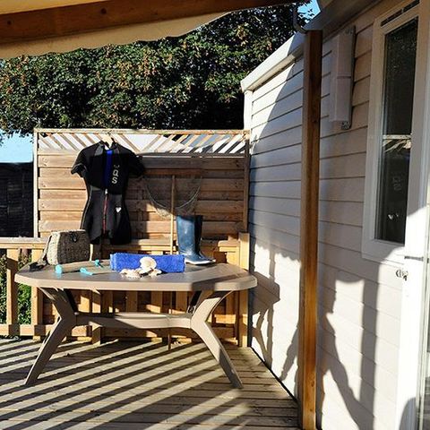 Stacaravan 4 personen - ALOHA 25m² - 2 kamers + overdekt terras
