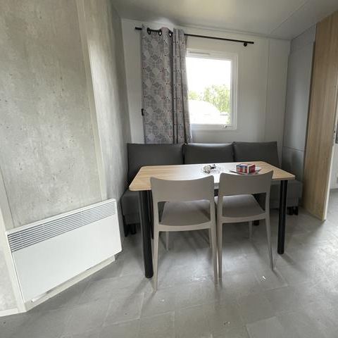 Stacaravan 4 personen - Stacaravan PMR - 2 slaapkamers + overdekt terras