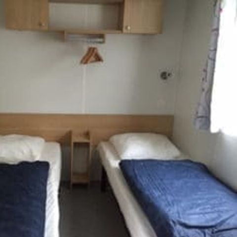 Stacaravan 1 persoon - 02-Mobil-Home Mitoyen Standard 17m2 (1bed - 1 pers.) + TV + Airconditioning - prijs voor 2 personen