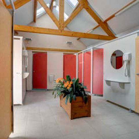 STAANPLAATS - Locatie ****