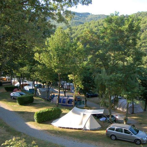 Kampeerplaats - 90m² - auto