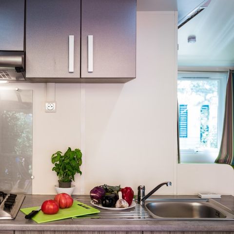Stacaravan 4 personen - LOISIR CONFORT FAMILY prijs voor 4 personen