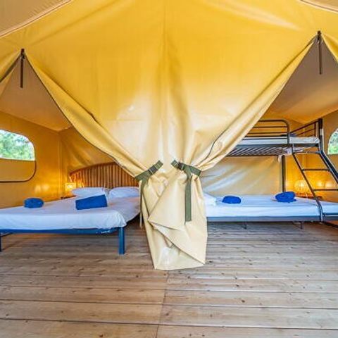 Tent 5 personen - Super Lodge Tent | 2 Slaapkamers | 4/5 Pers. | Geen badkamer
