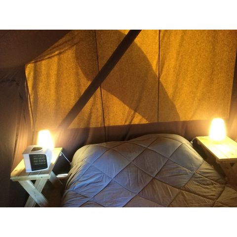 Safaritent 5 personen - Crusoë met sanitair. Aankomst 16.00 uur Vertrek 10.00 uur. Max