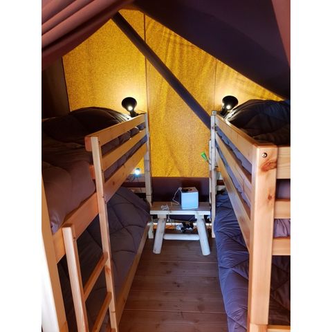 Safaritent 5 personen - Crusoë met sanitair. Aankomst 16.00 uur Vertrek 10.00 uur. Max