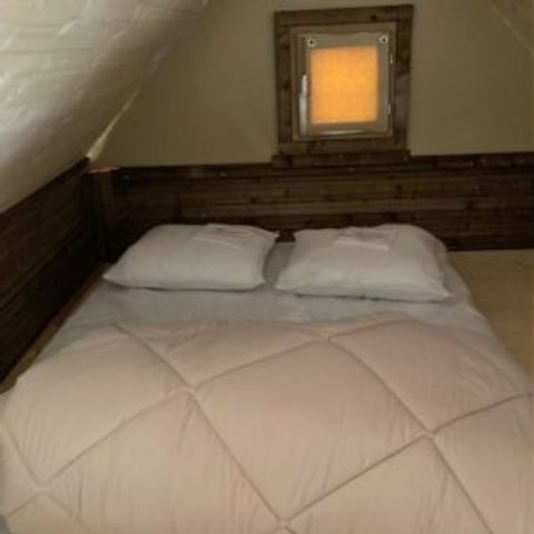 Chalet 4 personen - De cabine zonder sanitaire voorzieningen. Aankomst 16.00 uur Vertrek 10.00 uur. Max