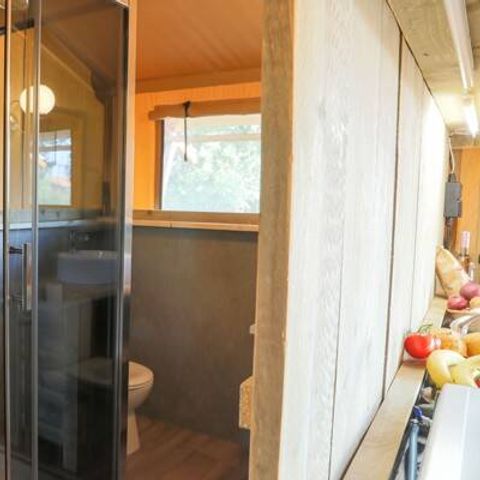Safaritent 6 personen - Safari Lodge Tent | 3 Slaapkamers | 6 Pers. | Verhoogd terras | Airconditioning