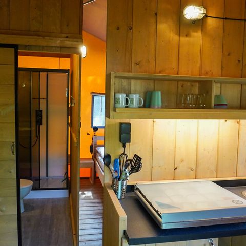 Safaritent 5 personen - incl. sanitair aan het meer