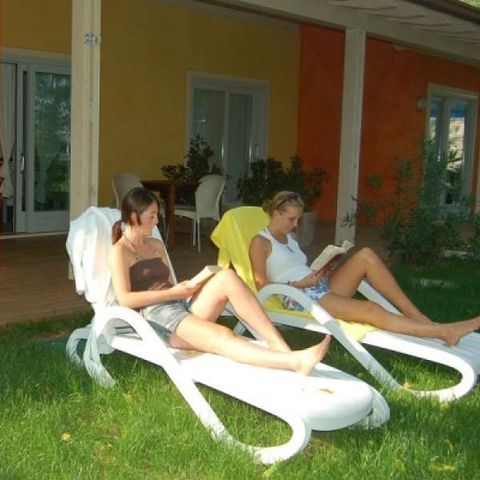 Appartement 6 personen - MIMOSA (met een kleine tuin)