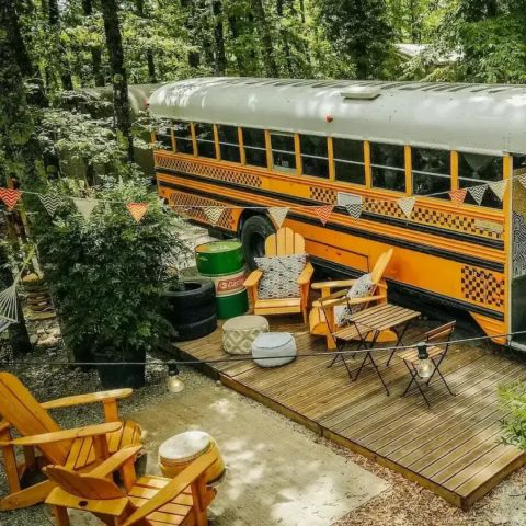 Caravan 4 personen - Schoolbus