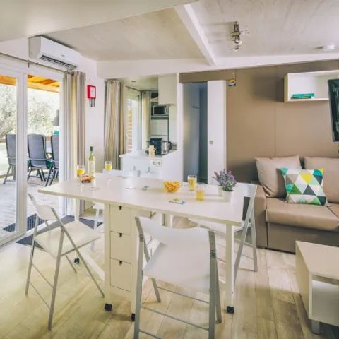 Stacaravan 7 personen - Supreme 3 slaapkamer Lounge