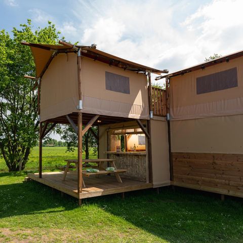 Uniek 6 personen - Boomhut tent aan de Regge met privé sanitair