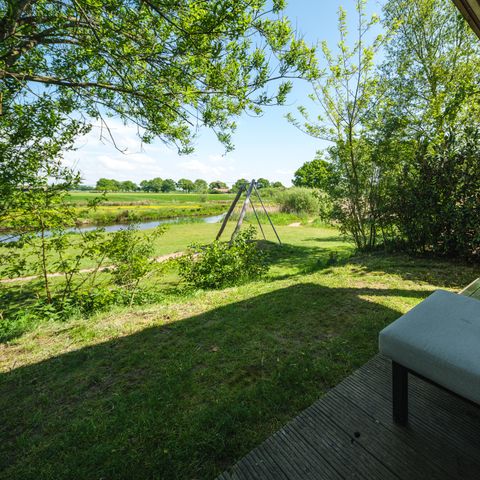 Bungalow 2 personen - River Lodge 'Wellnesshuus' met bubbeltub, sauna, ligbad en sunshower