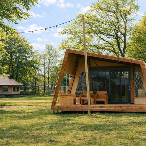 Safaritent 5 personen - Tribe lodgetent met privé sanitair