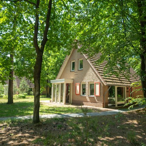 Bungalow 8 personen - (max. 6 adults) 8C