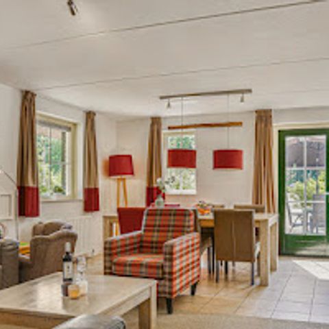 VAKANTIEHUIS 6 personen - Kinderhoevewoning 6DLK (max. 4 adults & 2 kids)