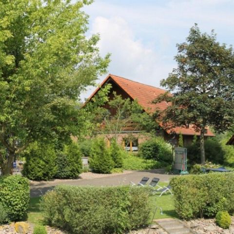 Bungalow 5 personen - Spacious apartment with oven, located in the green Bruchttal