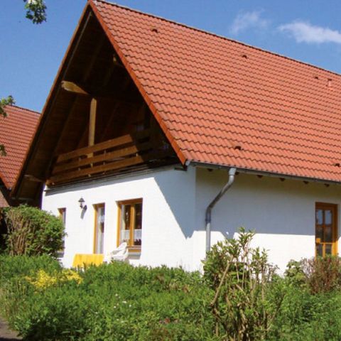 Bungalow 4 personen - Apartment on the ground floor located in the green Bruchttal