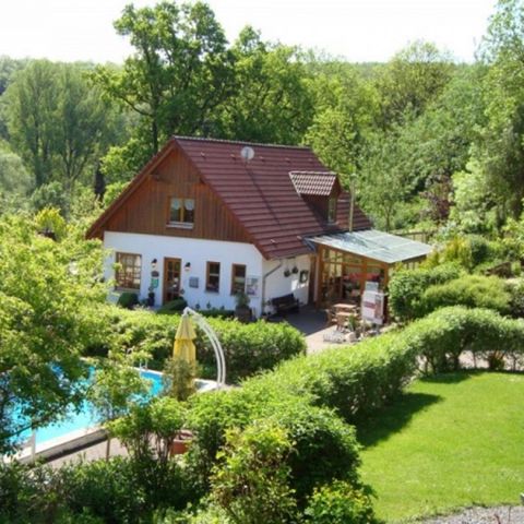 Bungalow 5 personen - Comfortable holiday home with oven, located in the Bruchttal