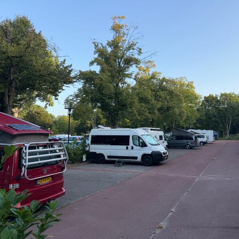STAANPLAATS - Camperplaats Standaard L