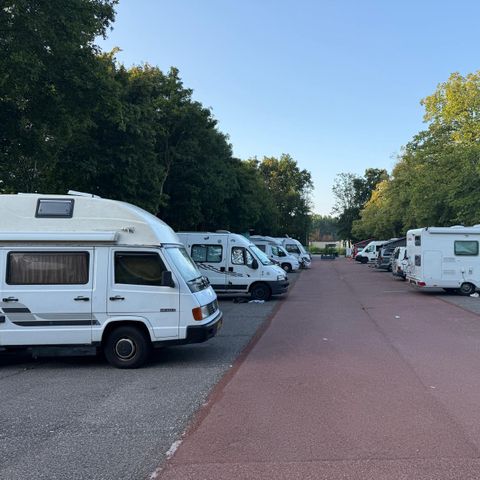 STAANPLAATS - Camperplaats Standaard L