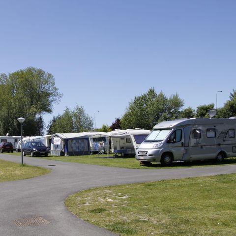 STAANPLAATS - Camperplaats comfort