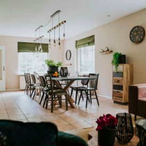 VAKANTIEHUIS 12 personen - Groepsboerderij incl. entree Safaripark Beekse Bergen