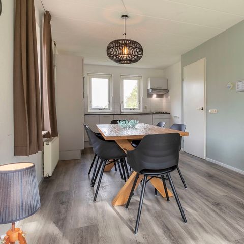 Bungalow 6 personen - B