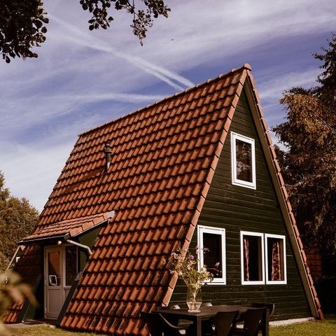 VAKANTIEHUIS 30 personen - Groepsverblijf Kapschuur + 5 vissershuisjes (30 personen)