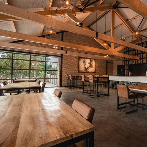 VAKANTIEHUIS 36 personen - Groepsverblijf Stal + 5 comfortabele woningen (36 personen)