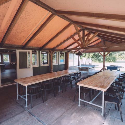 UNIEKE ACCOMMODATIE 24 personen - Groepsruimte het Strandhuis + 6 Tiny Houses (24 personen)