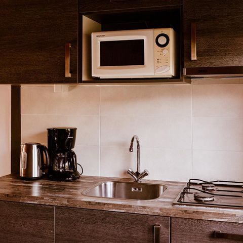 VAKANTIEHUIS 76 personen - Groepsverblijf Kapschuur + 13 vissershuisjes (76 personen)